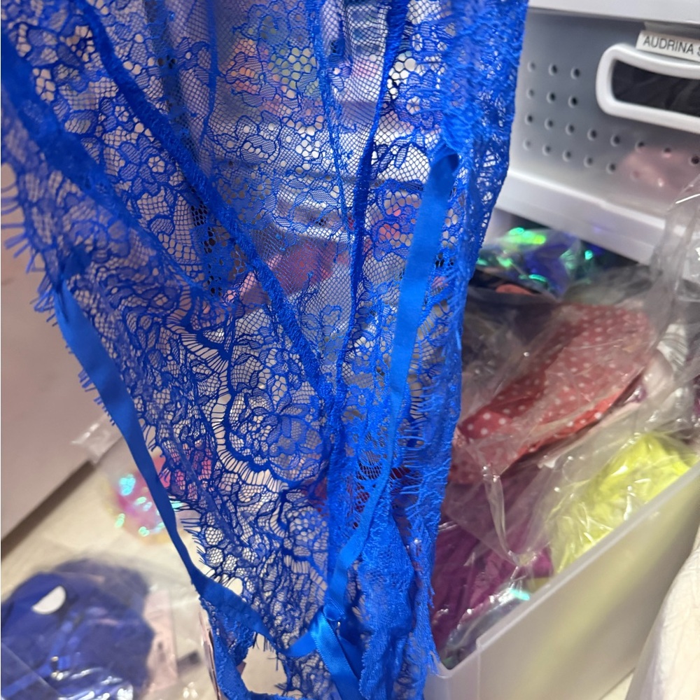 Victoria’s Secret Blue Lace Teddy open back NWT size XL - Picture 5 of 7